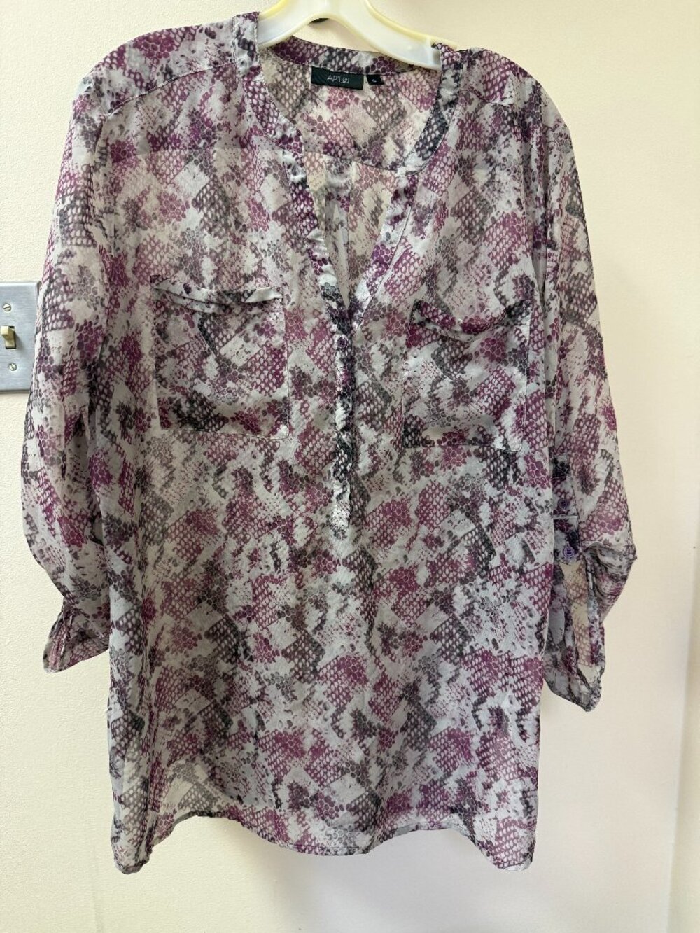 Apt. 9 Women's XL Purple Snakeskin Print Roll Tab Blouse | Sheer Long Sleeve V-N